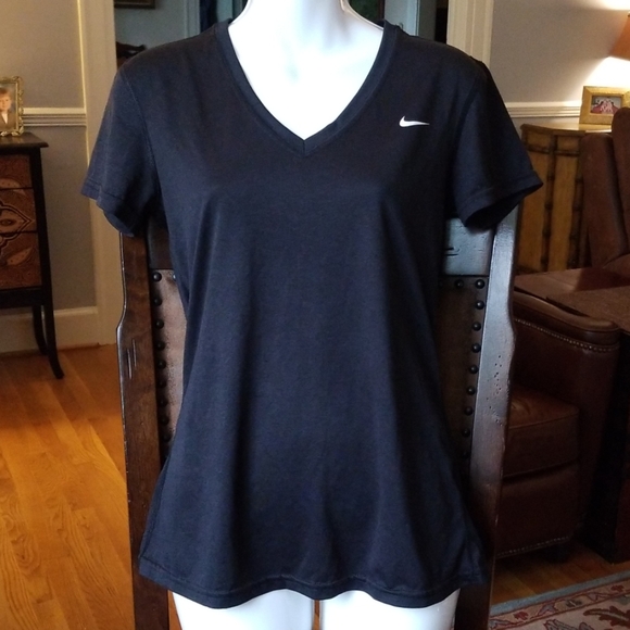 Nike Tops - Nike Dri-Fit Tee